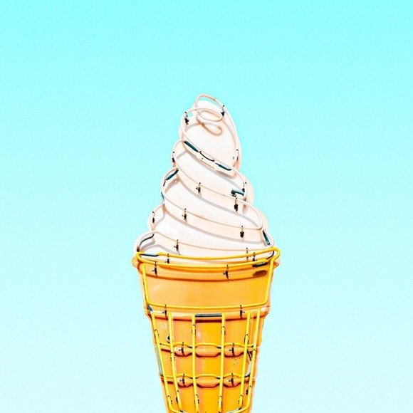 Meet your Posher, Taylor - Picture 1 of 1